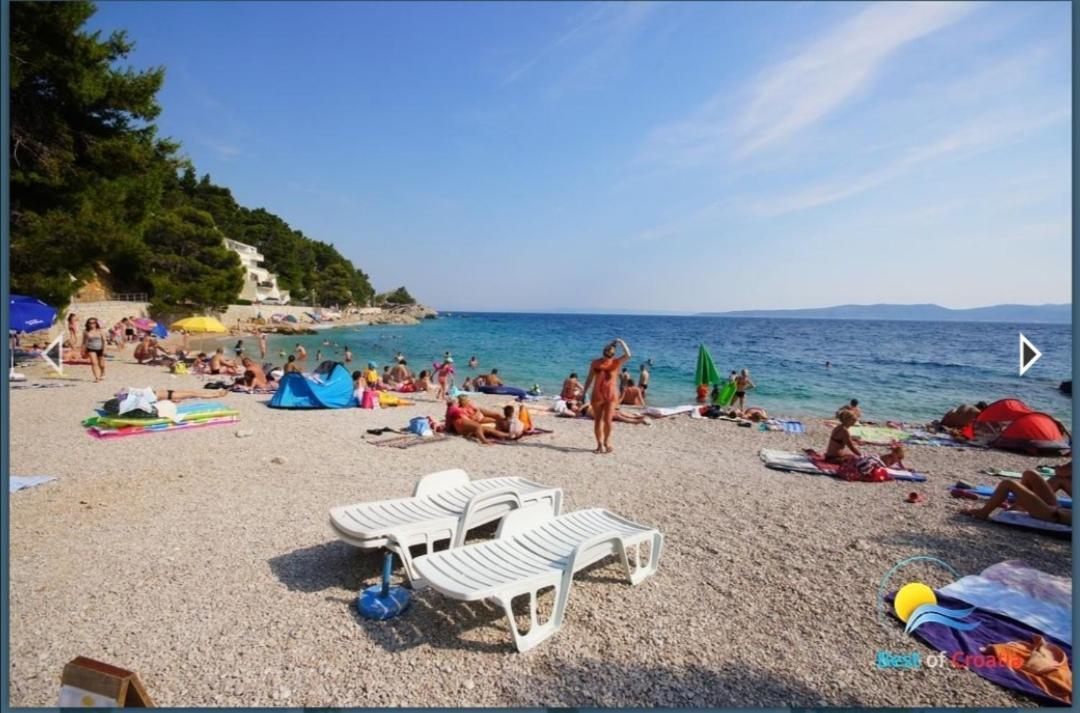 Apartmani Mares - 20 M From The Beach Брела Екстериор снимка