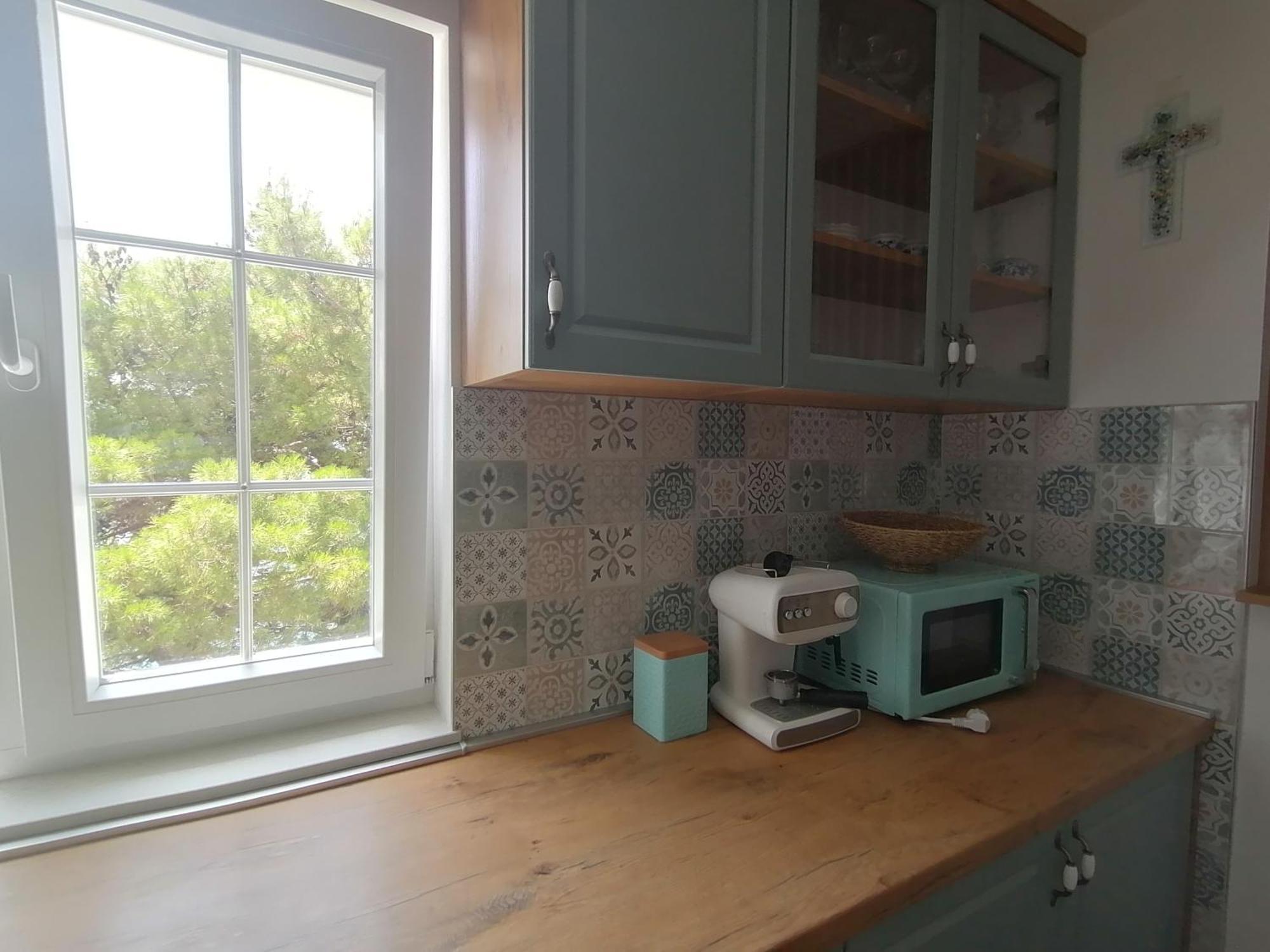 Apartmani Mares - 20 M From The Beach Брела Екстериор снимка